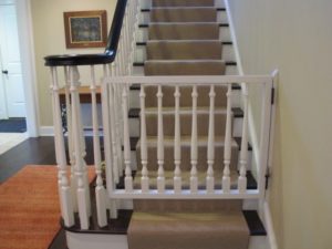 best baby gate for bottom of stairs