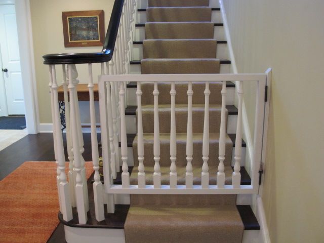 baby gate for angled openings